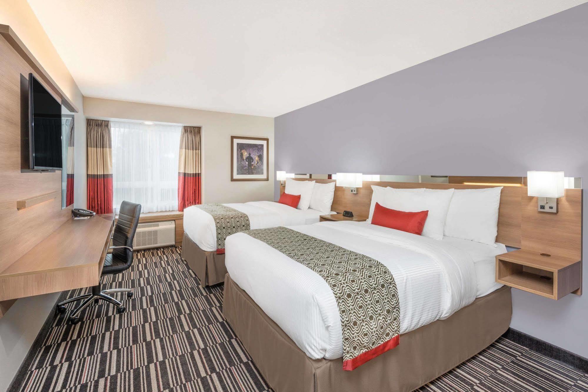 Microtel Inn & Suites By Wyndham Sudbury Exterior foto